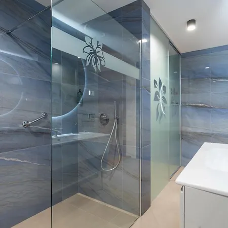 Üdülőközpont Eva & Boutique Dobrovo