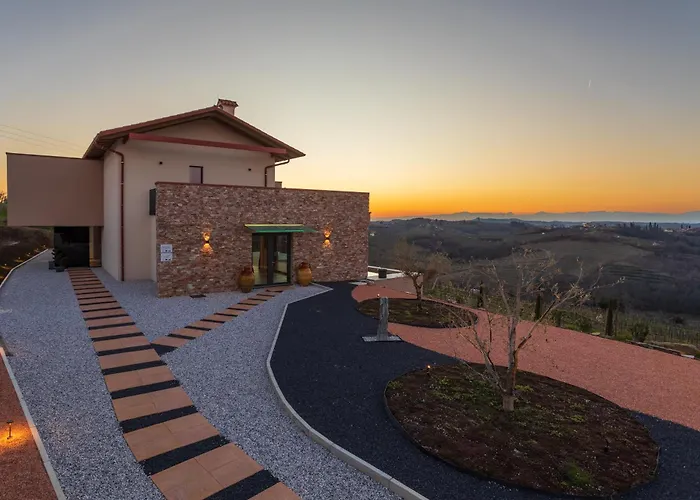 Eva & Boutique Resort